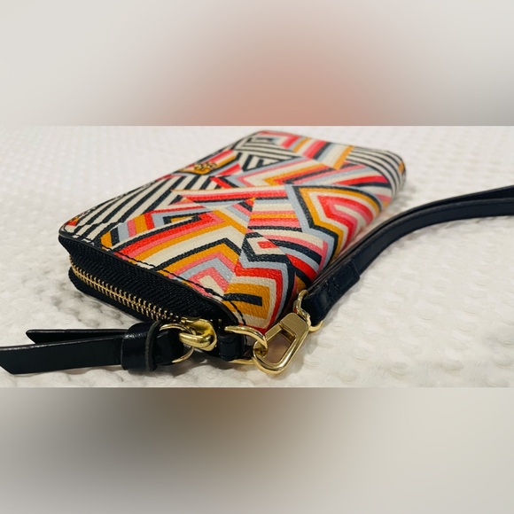 Tory Burch Kerrington T Print Wristlet & Cosmetic Pouch - Picture 2 of 14